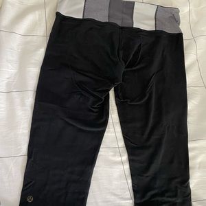 Lululemon Wunder Under size 10